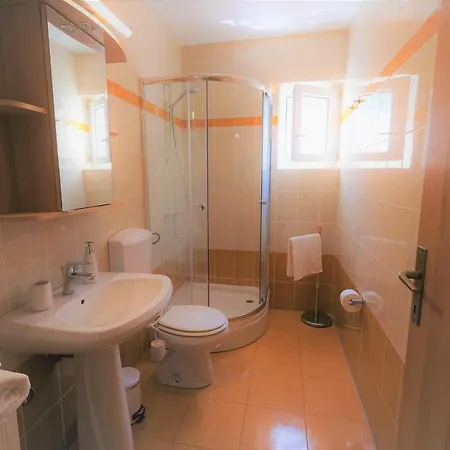 Apartments Coral, Klimno, Island Krk Exterior photo
