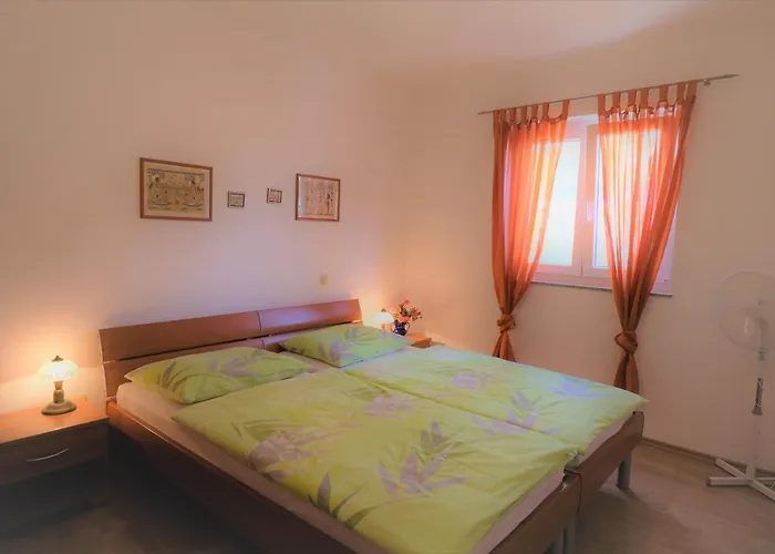 Apartments Coral, Klimno, Island Krk