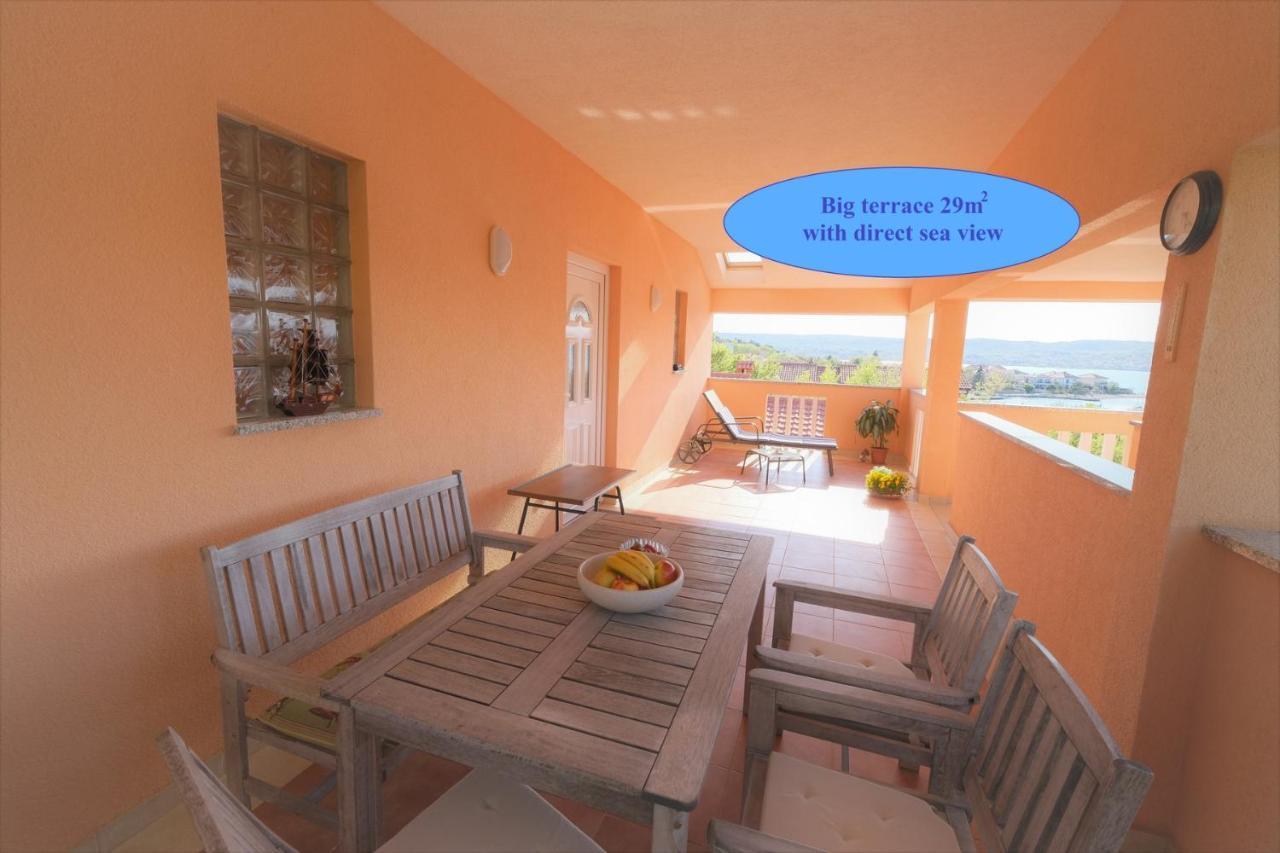 Appartement Coral, Klimno, Island Krk Klimno