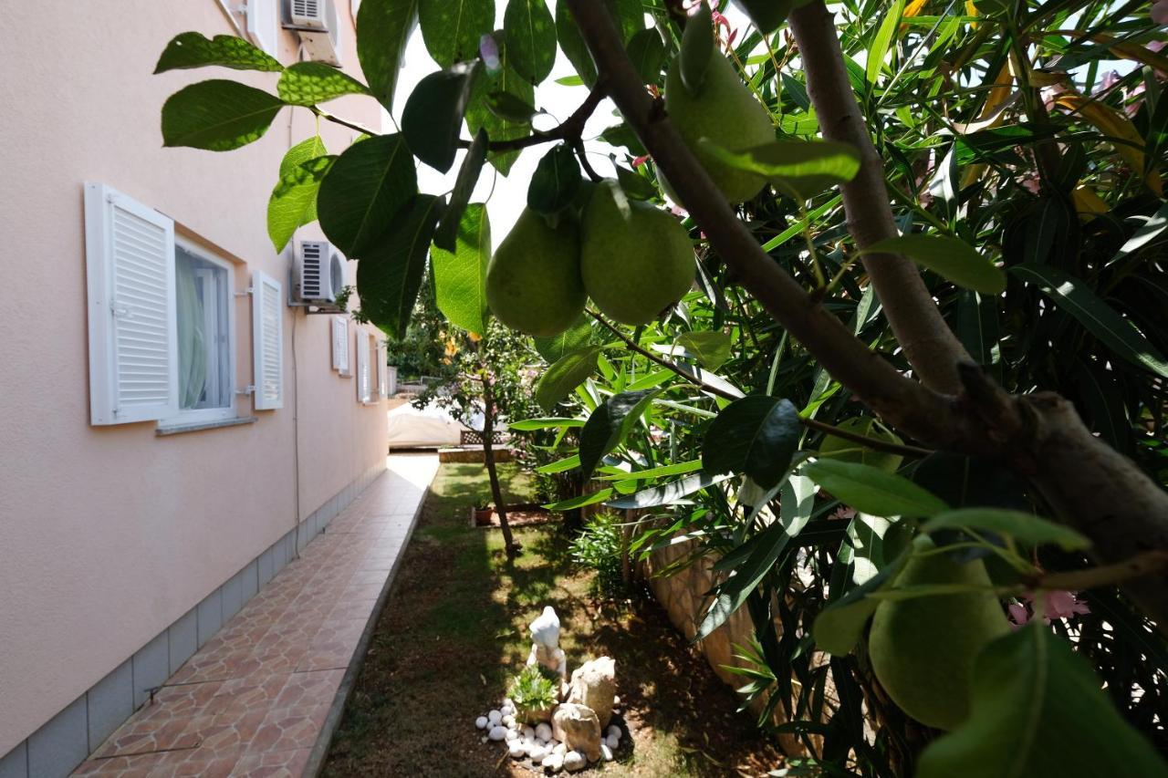 Appartement Coral, Klimno, Island Krk Klimno